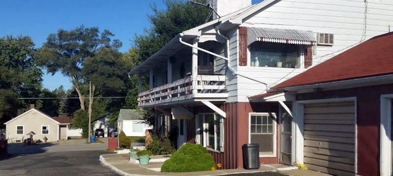 Colonial Motel - Web Listing (newer photo)